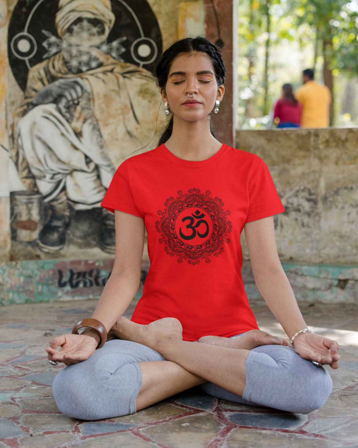 Scryptlyf_0006_WomenHalfSleeve-YogaAumMandala-Red.jpg